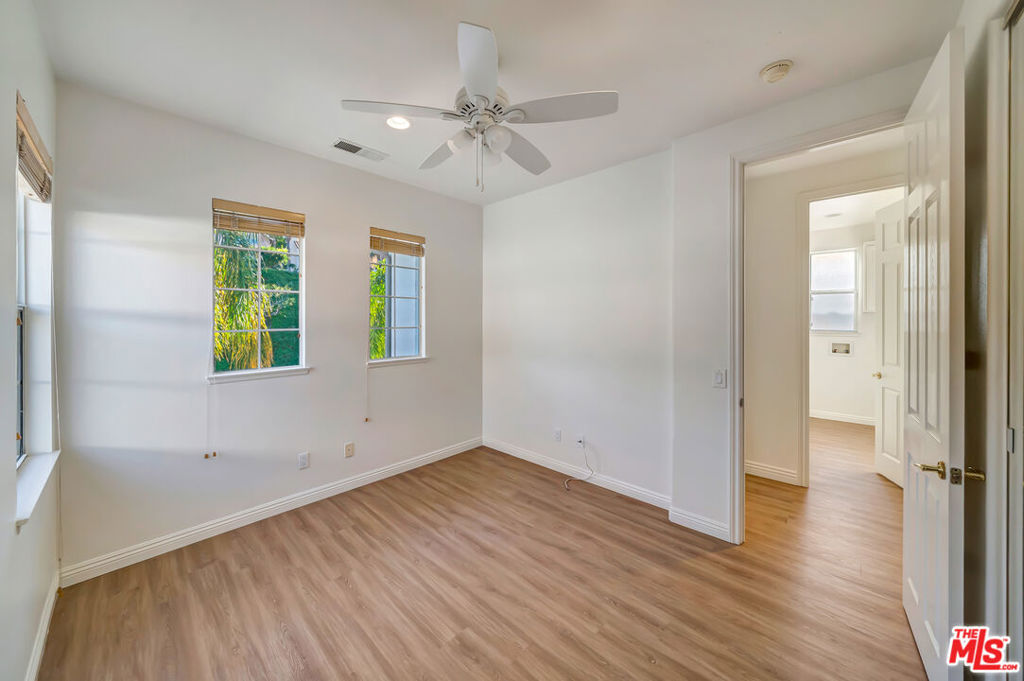 24819 Calle Cedro Property Photo 15