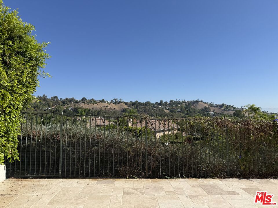 24819 Calle Cedro Property Photo 22