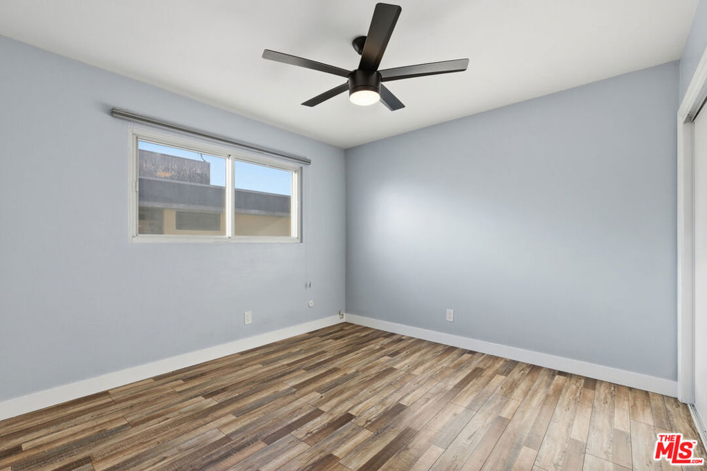 141 W Hillcrest Boulevard 2 Property Photo 22