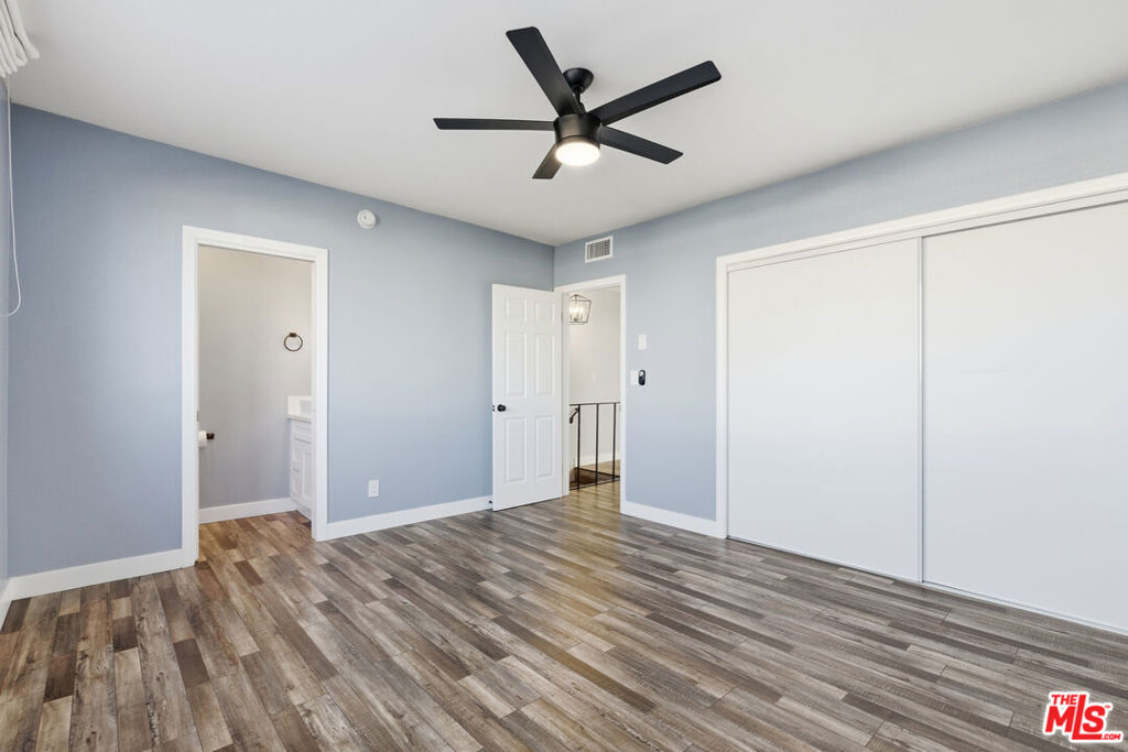 141 W Hillcrest Boulevard 2 Property Photo 29