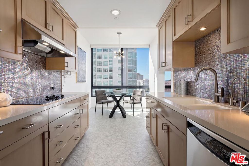 10350 Wilshire Boulevard 1102 Property Photo 21
