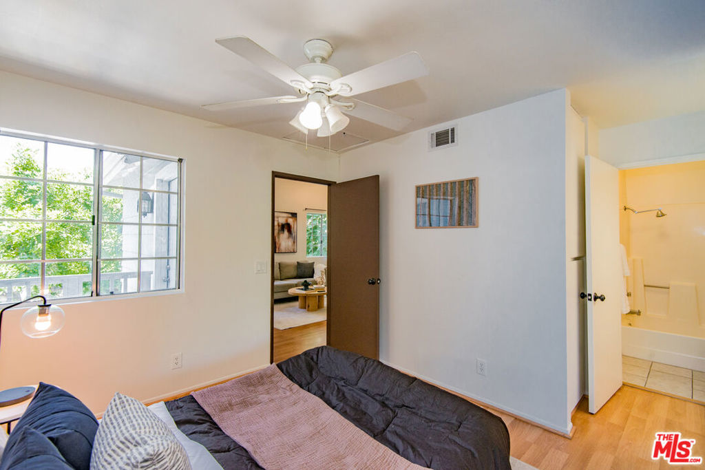 7025 Glade Avenue 24 Property Photo 21