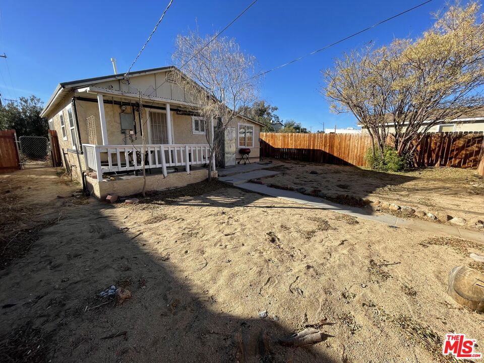 61750 Desert Air Road Property Photo 5