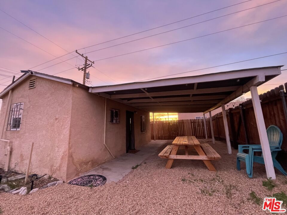 61750 Desert Air Road Property Photo 13