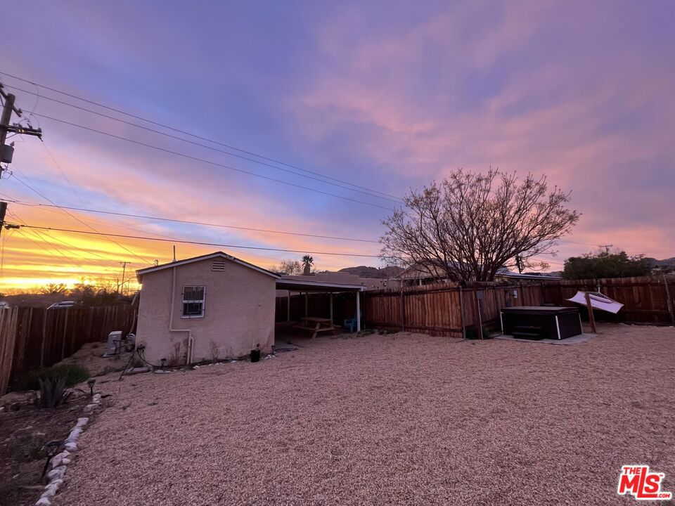 61750 Desert Air Road Property Photo 20
