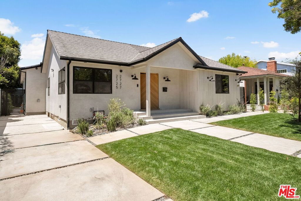 2725 Midvale Avenue Property Photo 3