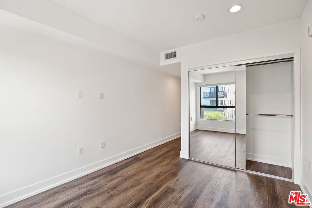 807 Hudson 308 Property Photo 11