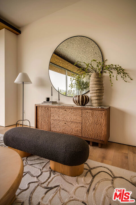 8899 Beverly Boulevard 5e Property Photo 9