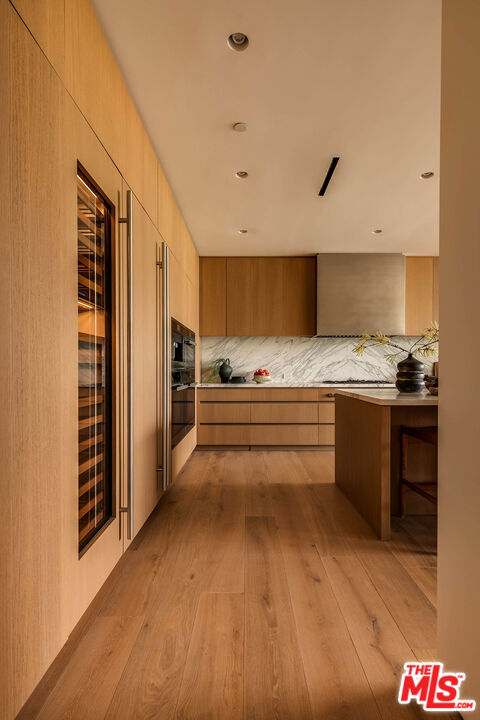 8899 Beverly Boulevard 5e Property Photo 12
