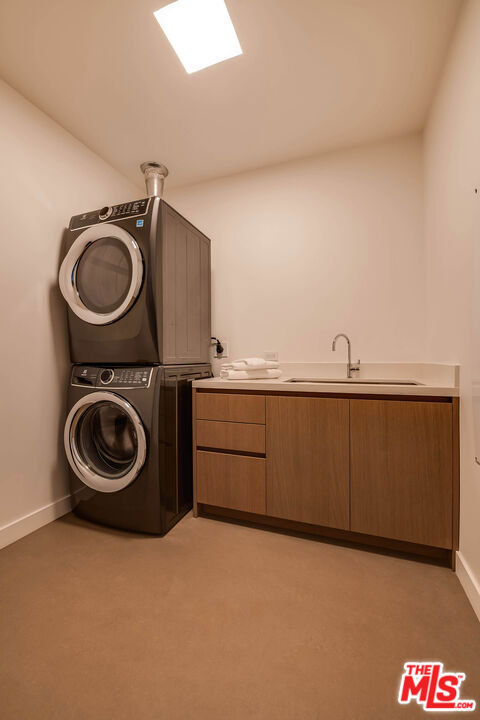 8899 Beverly Boulevard 5e Property Photo 31