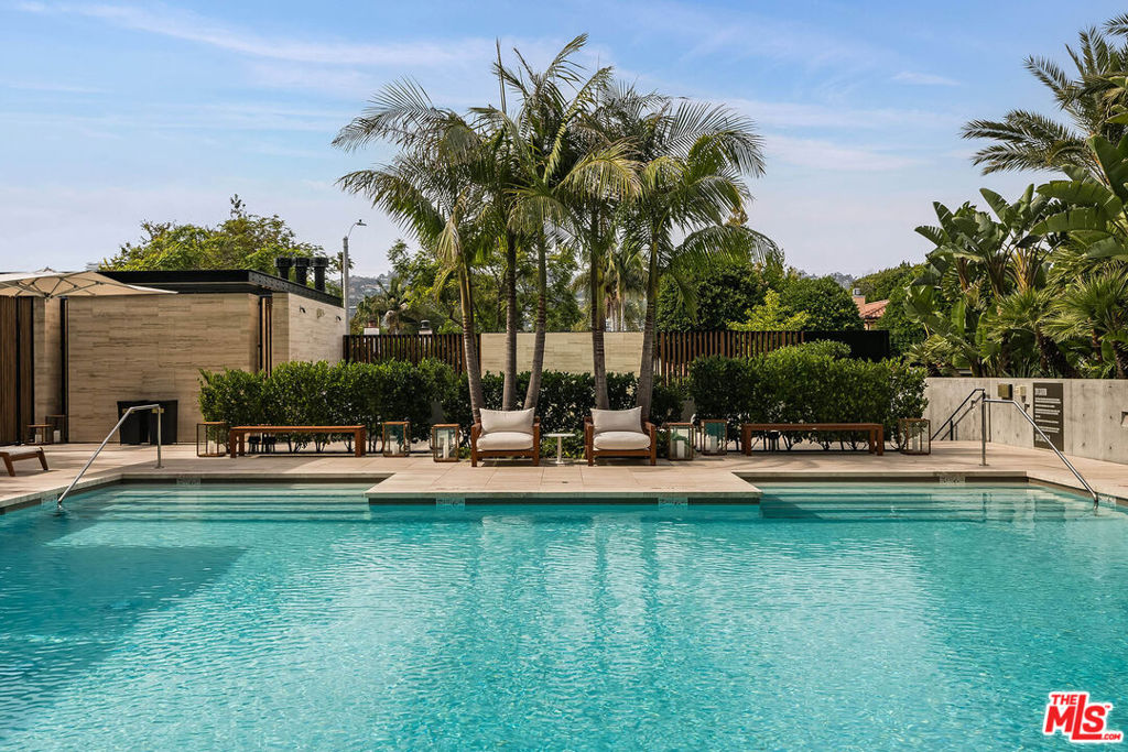 8899 Beverly Boulevard 5e Property Photo 49