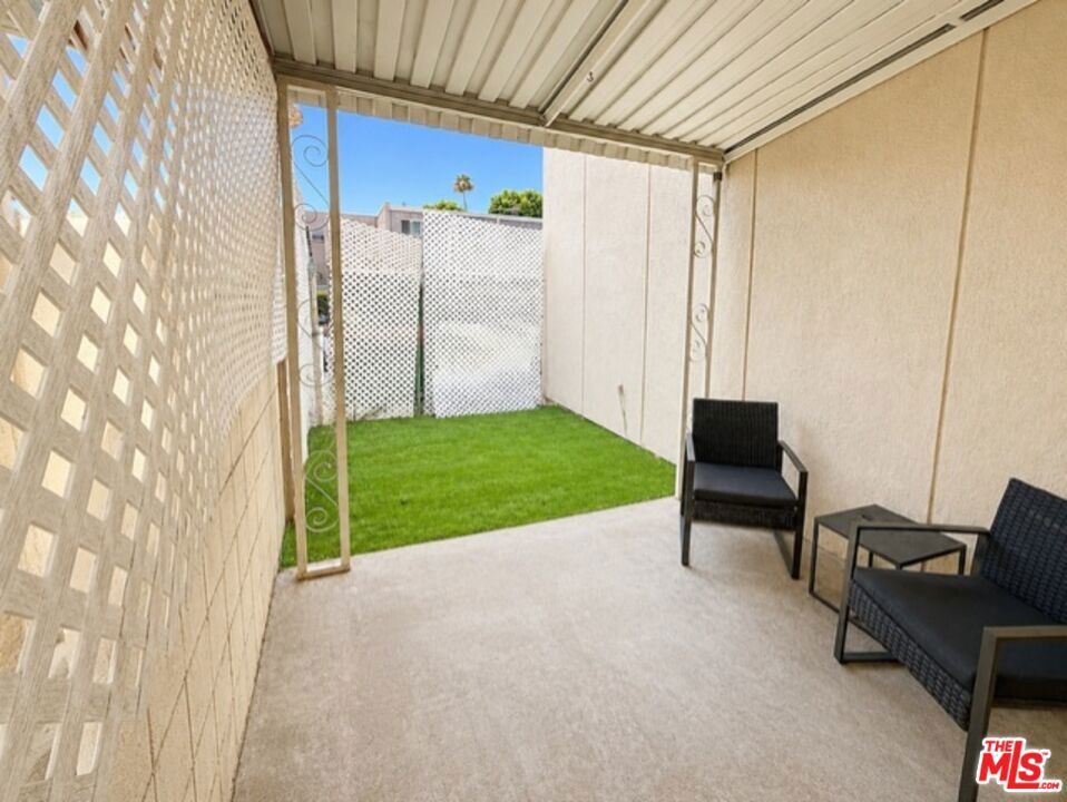 7141 Coldwater Canyon Avenue 5 Property Photo 7