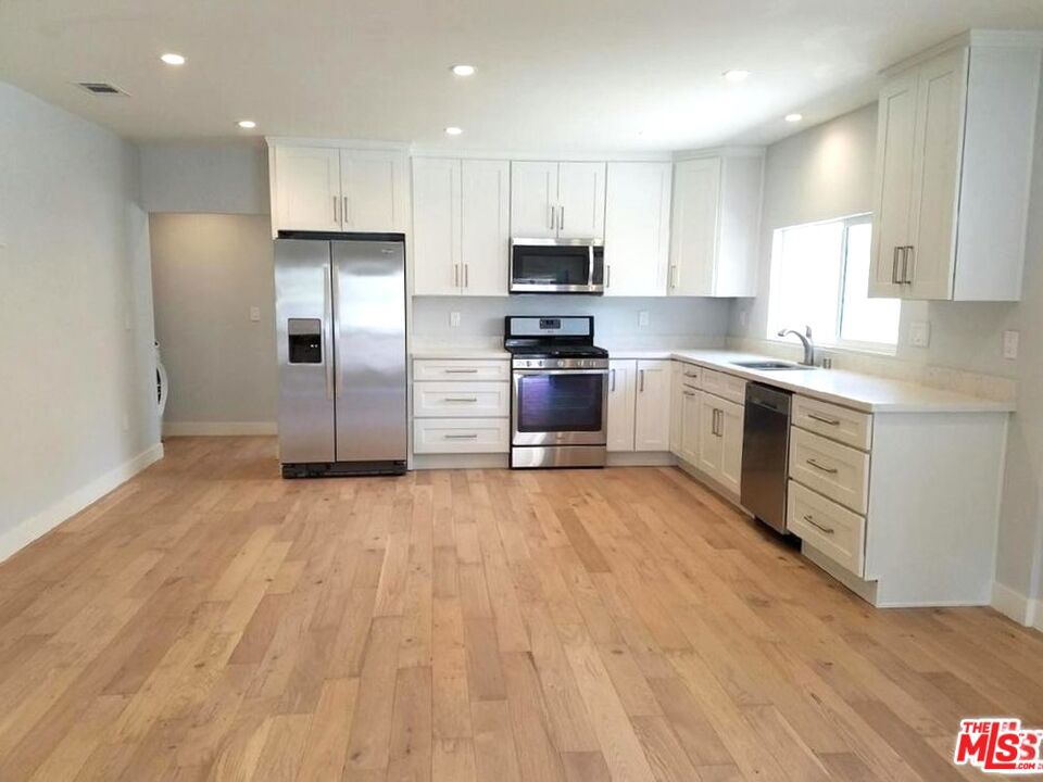 6157 Mesa Avenue Property Photo 4