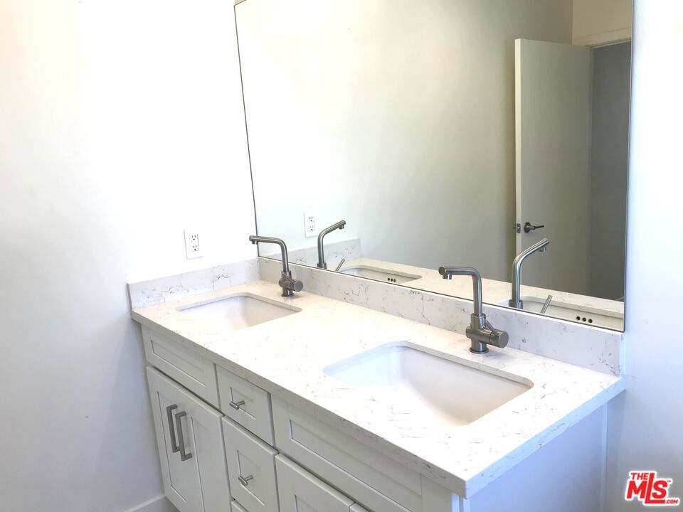 6157 Mesa Avenue Property Photo 15