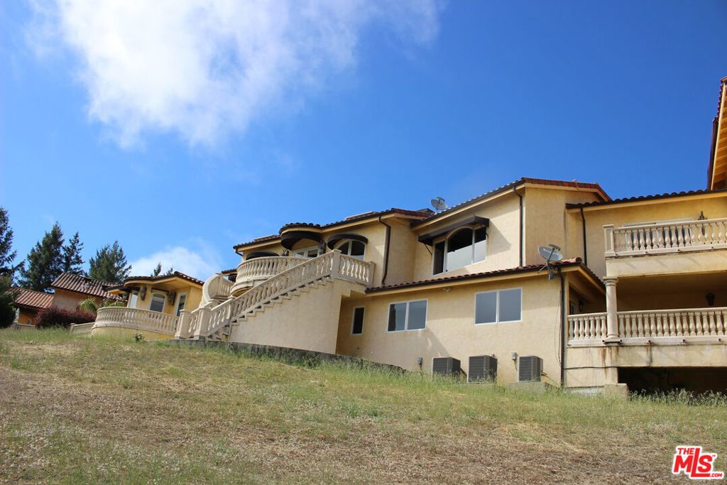 26985 Loma Prieta Way Property Photo 4