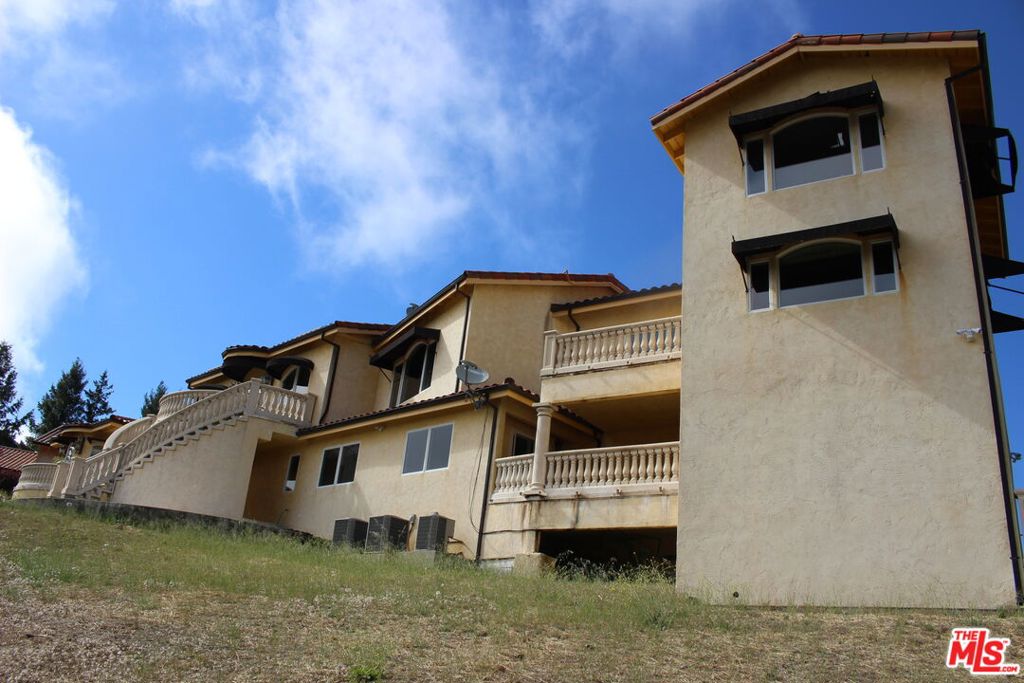 26985 Loma Prieta Way Property Photo 5