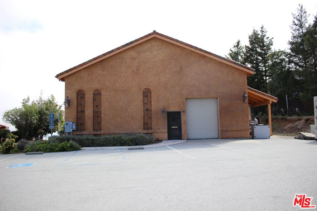 26985 Loma Prieta Way Property Photo 9