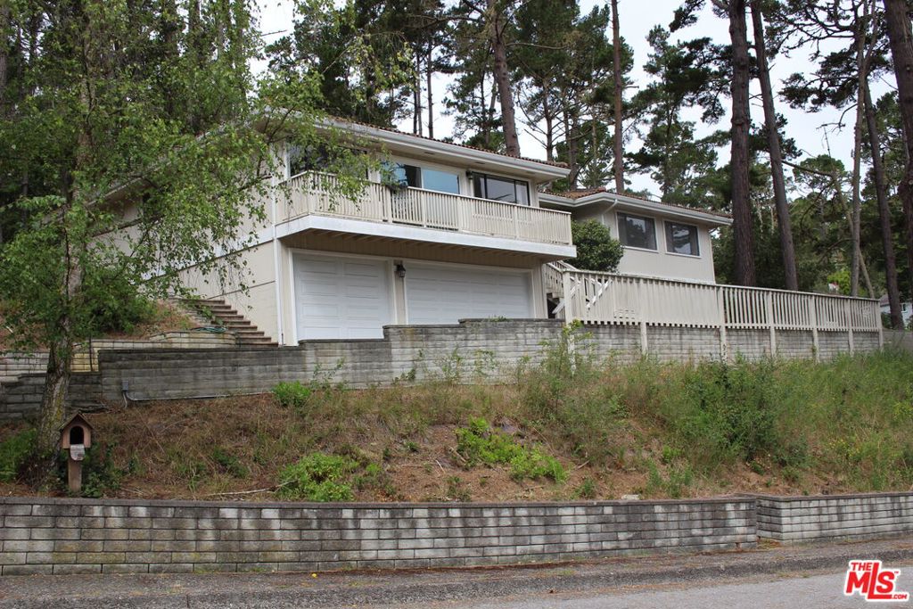 1 Greenwood Way Property Photo 3