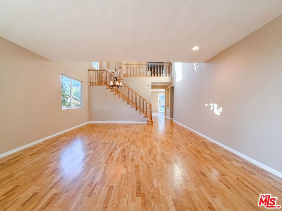 22017 Sunrise View Place Property Photo 3