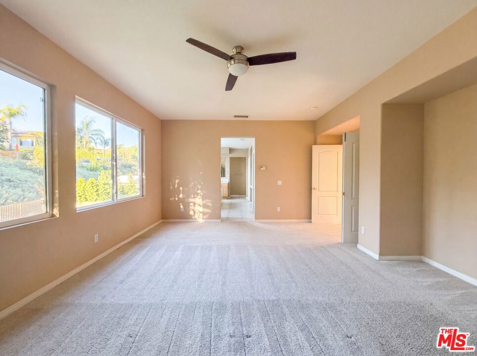 22017 Sunrise View Place Property Photo 4