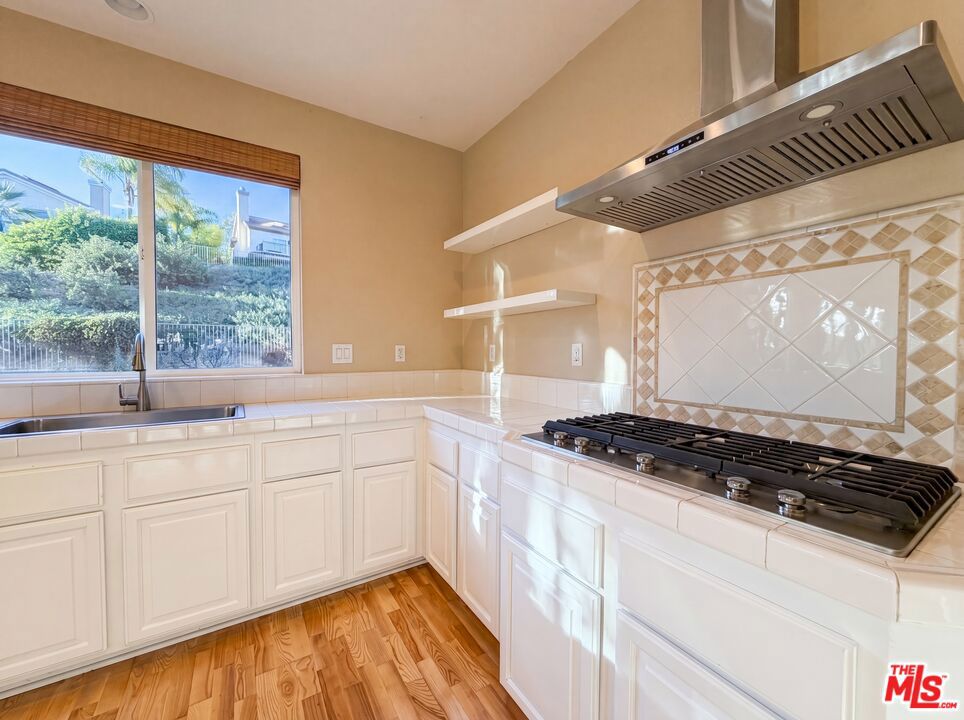 22017 Sunrise View Place Property Photo 10