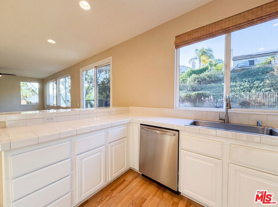 22017 Sunrise View Place Property Photo 11