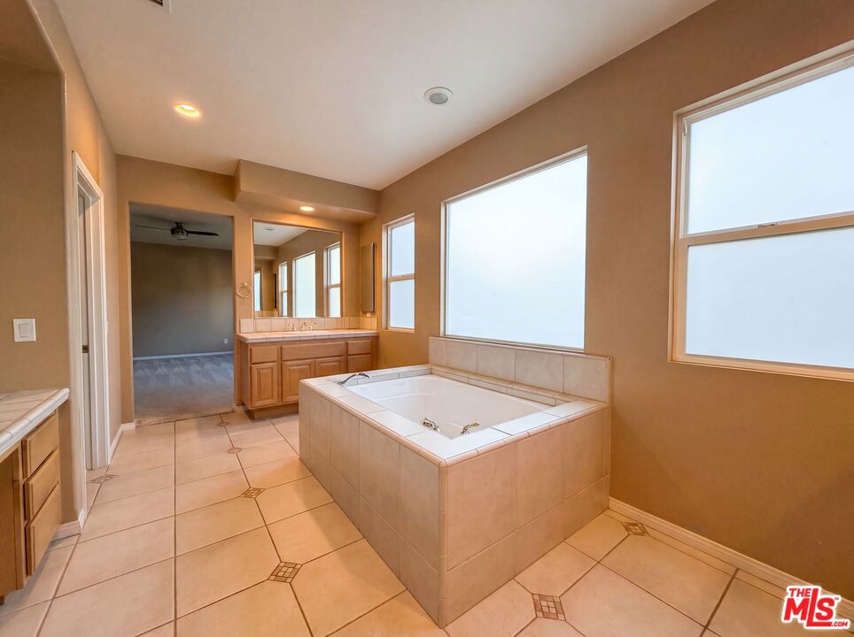 22017 Sunrise View Place Property Photo 17