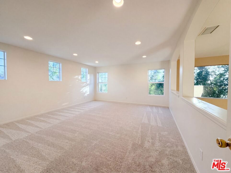 22017 Sunrise View Place Property Photo 22