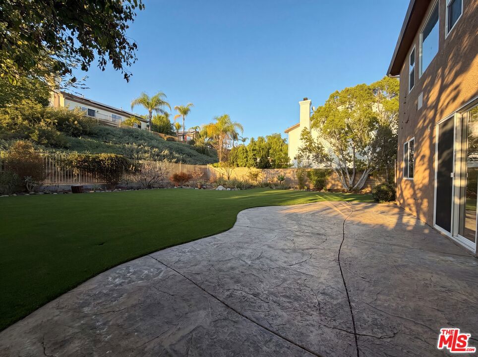 22017 Sunrise View Place Property Photo 28