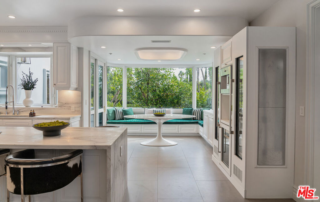 402 Doheny Road Property Photo 8
