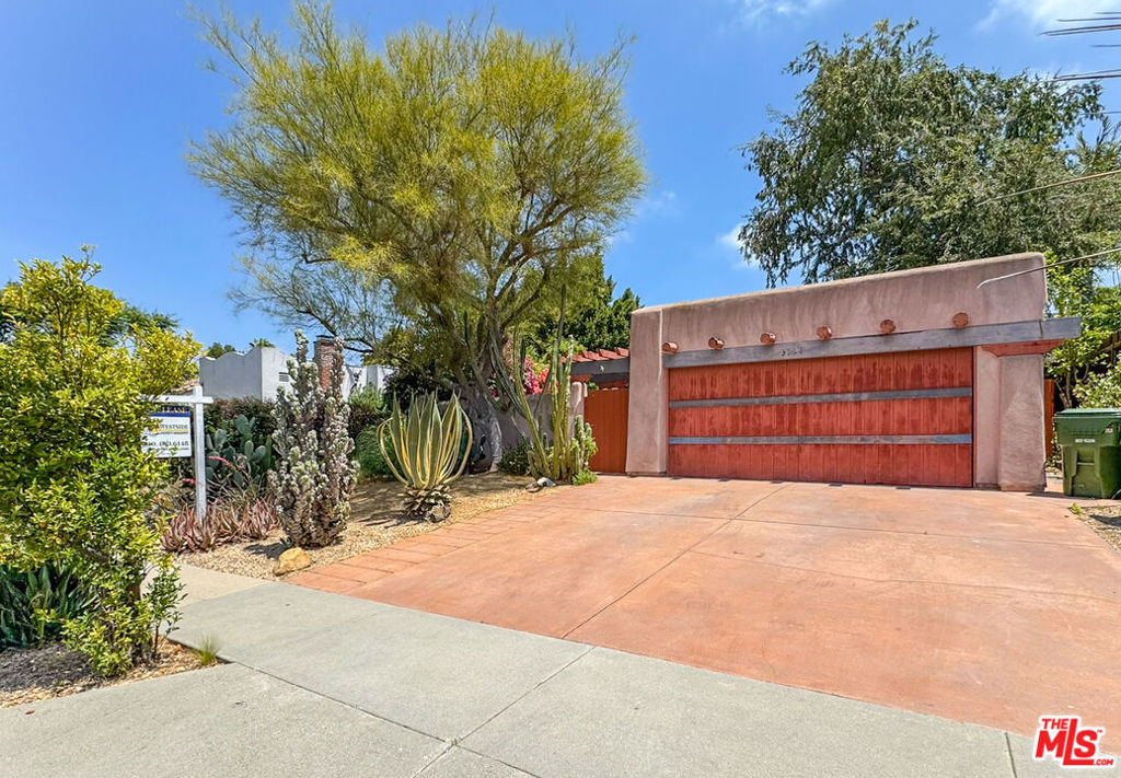 3124 Veteran Avenue Property Photo 1