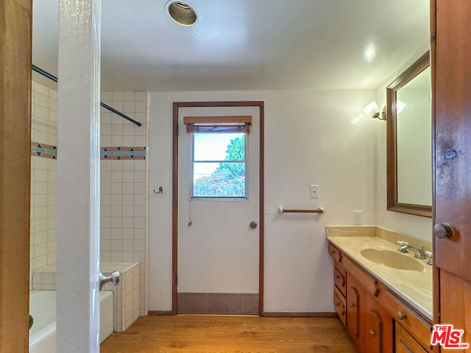 3124 Veteran Avenue Property Photo 23