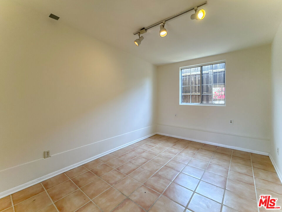 3124 Veteran Avenue Property Photo 34
