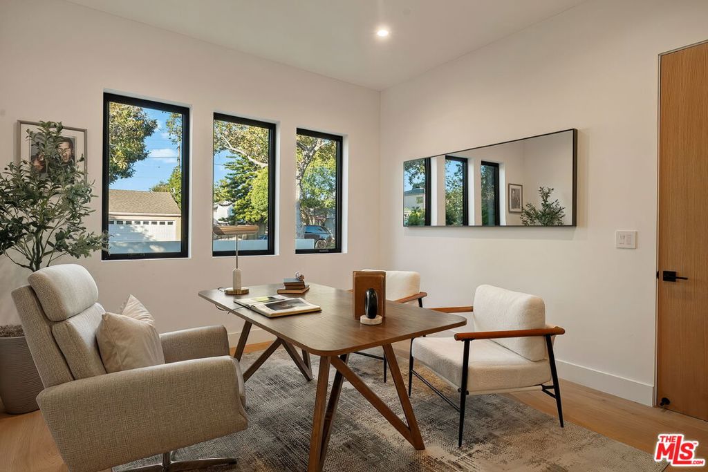 3621 Moore Street Property Photo 16