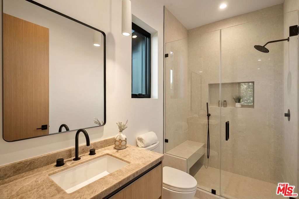 3621 Moore Street Property Photo 34