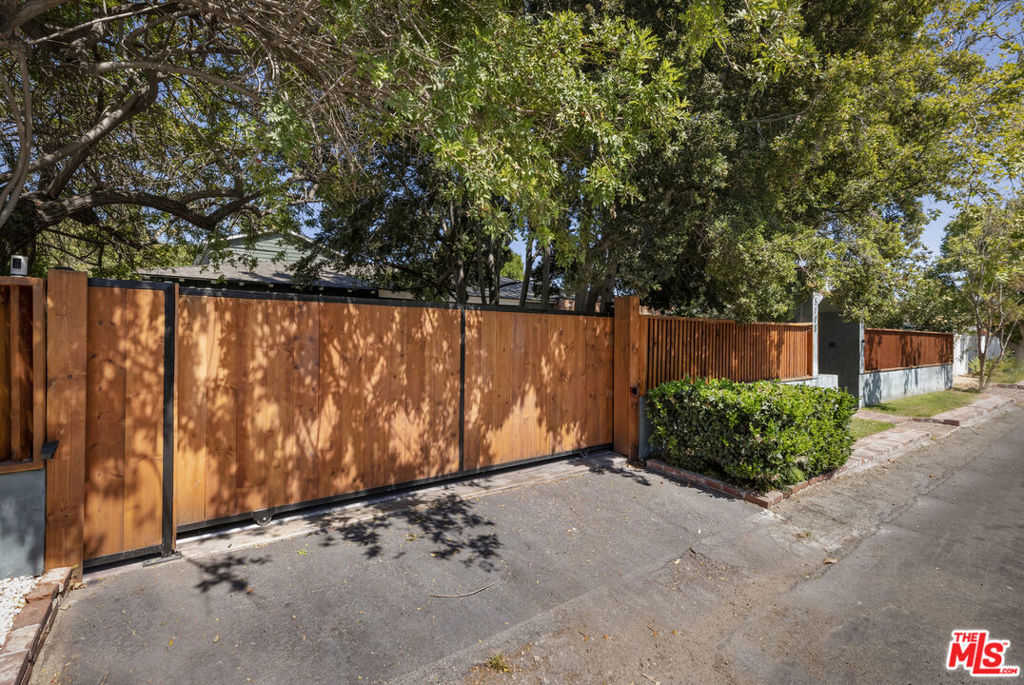 5108 Strohm Avenue Property Photo 9