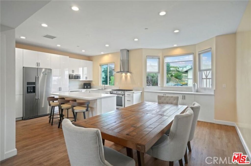 904 Warwick Avenue Property Photo 13