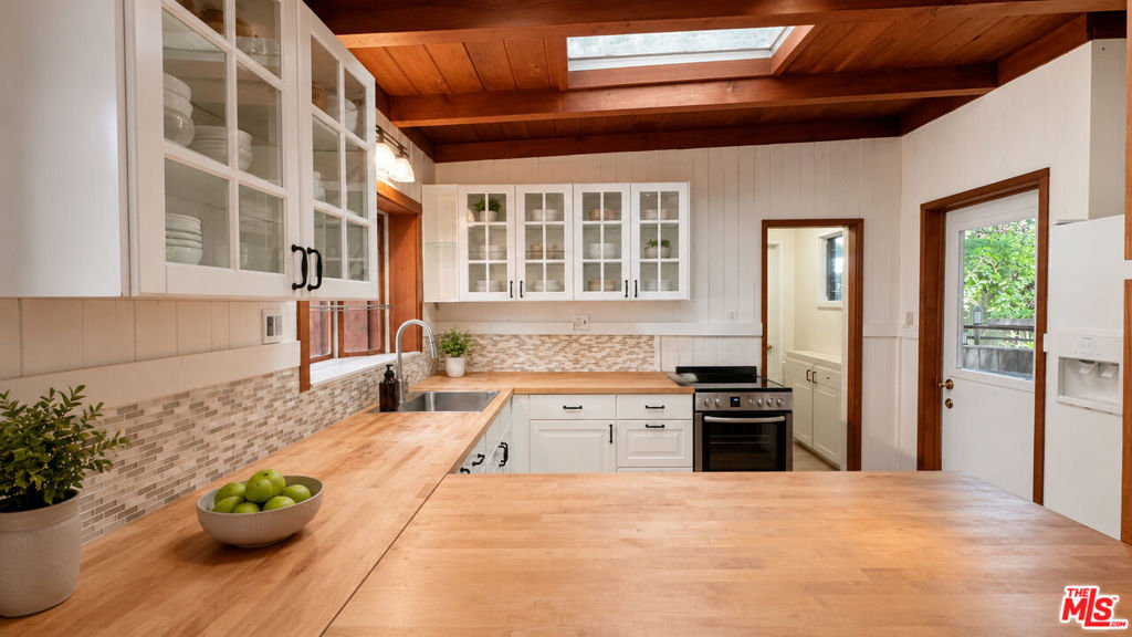 1336 Old Topanga Canyon Road Property Photo 11