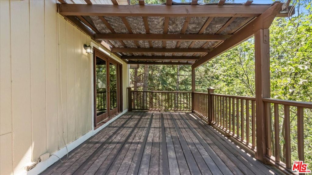 886 Sandalwood Drive Property Photo 38