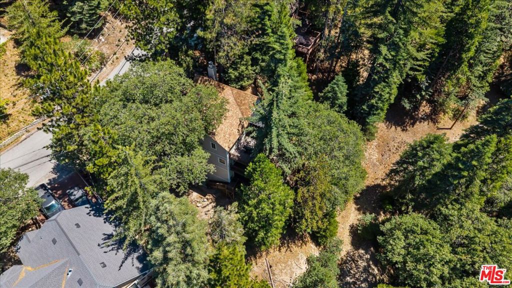 886 Sandalwood Drive Property Photo 57