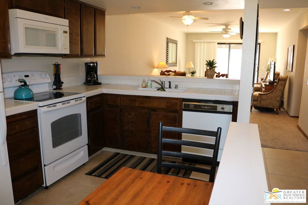35968 Lindera Court Property Photo 8
