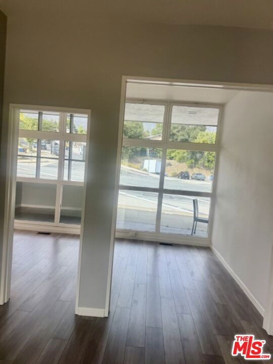 3704 Foothill Property Photo 3