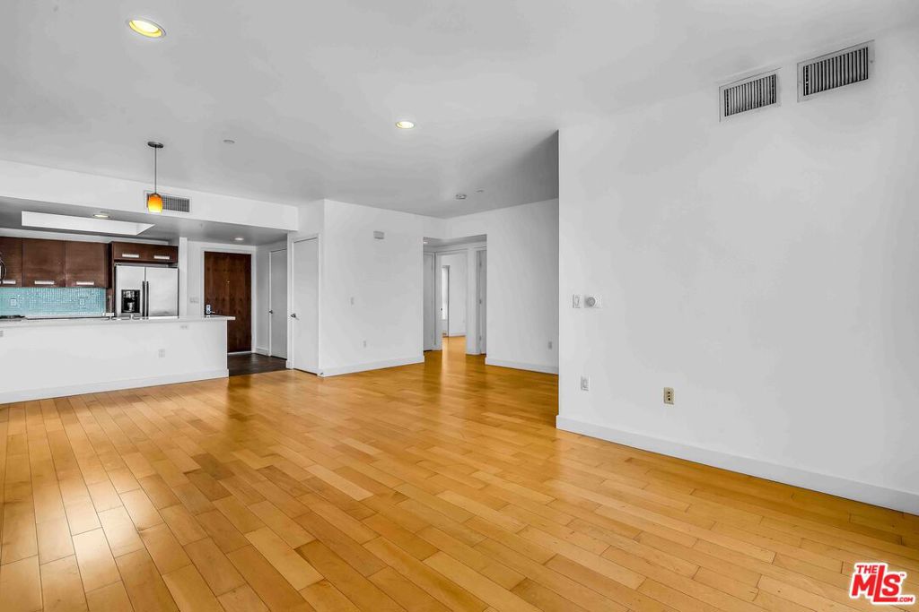 1260 S Corning Street 206 Property Photo 8