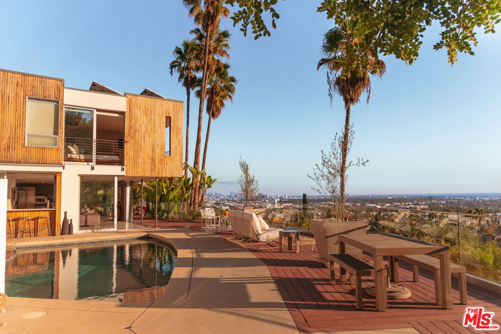7650 Curson Terrace Property Photo 1
