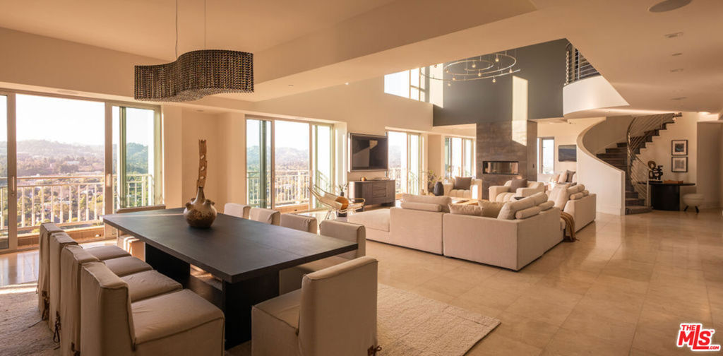 10727 Wilshire Boulevard Ph2 Property Photo 3