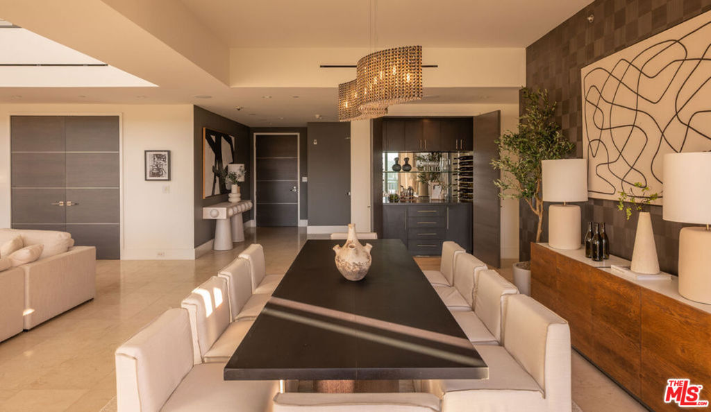 10727 Wilshire Boulevard Ph2 Property Photo 9