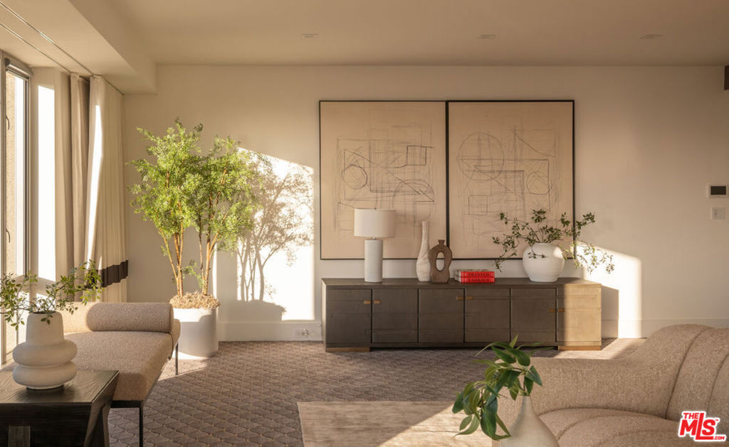 10727 Wilshire Boulevard Ph2 Property Photo 31
