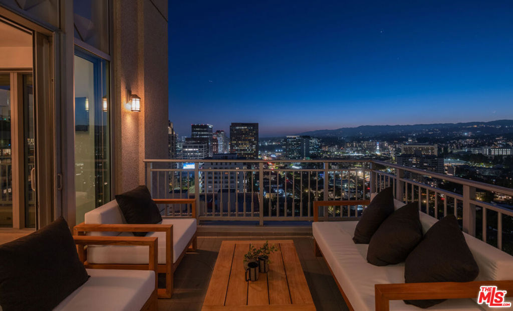 10727 Wilshire Boulevard Ph2 Property Photo 43