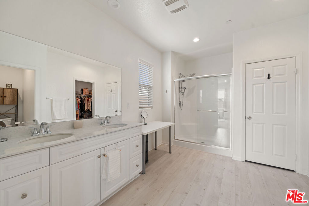 12645 Dion Place Property Photo 4