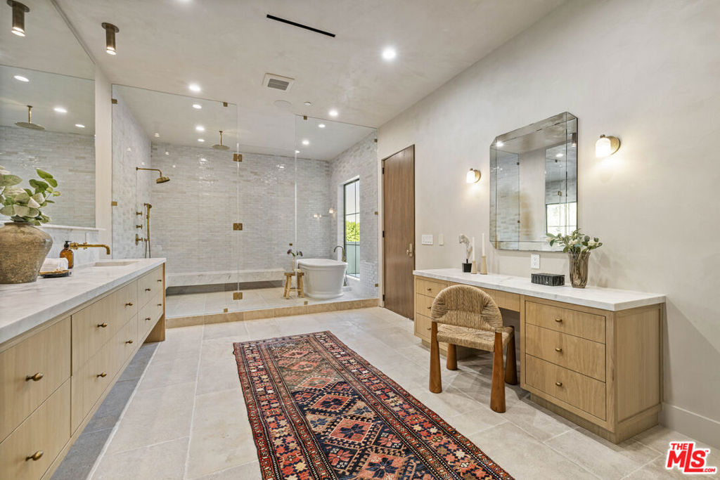 14273 Greenleaf Street Property Photo 43